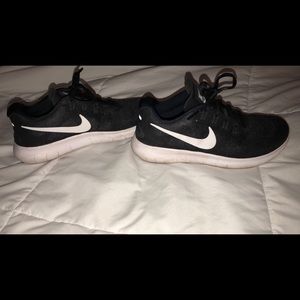 Nike free runs
